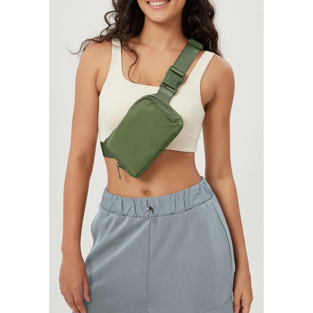 ✨ Green Nylon Waterproof Adjustable Belt Bag‎ Sport Crossbody Travel ✨